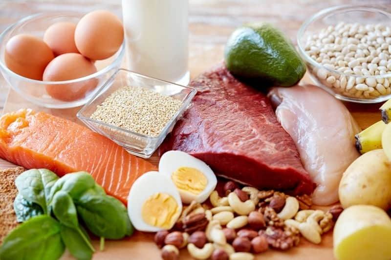 Da khô là gì ? Nguyên nhân, biểu hiện và cách chăm sóc 8 Da khô nên bổ sung nhiều thực phẩm có chất béo tốt