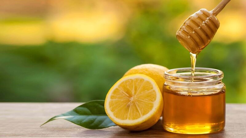 Mụn thâm đỏ là gì ? Nguyên nhân và cách điều trị 4 Trị mụn loại thâm đỏ bằng mật ong