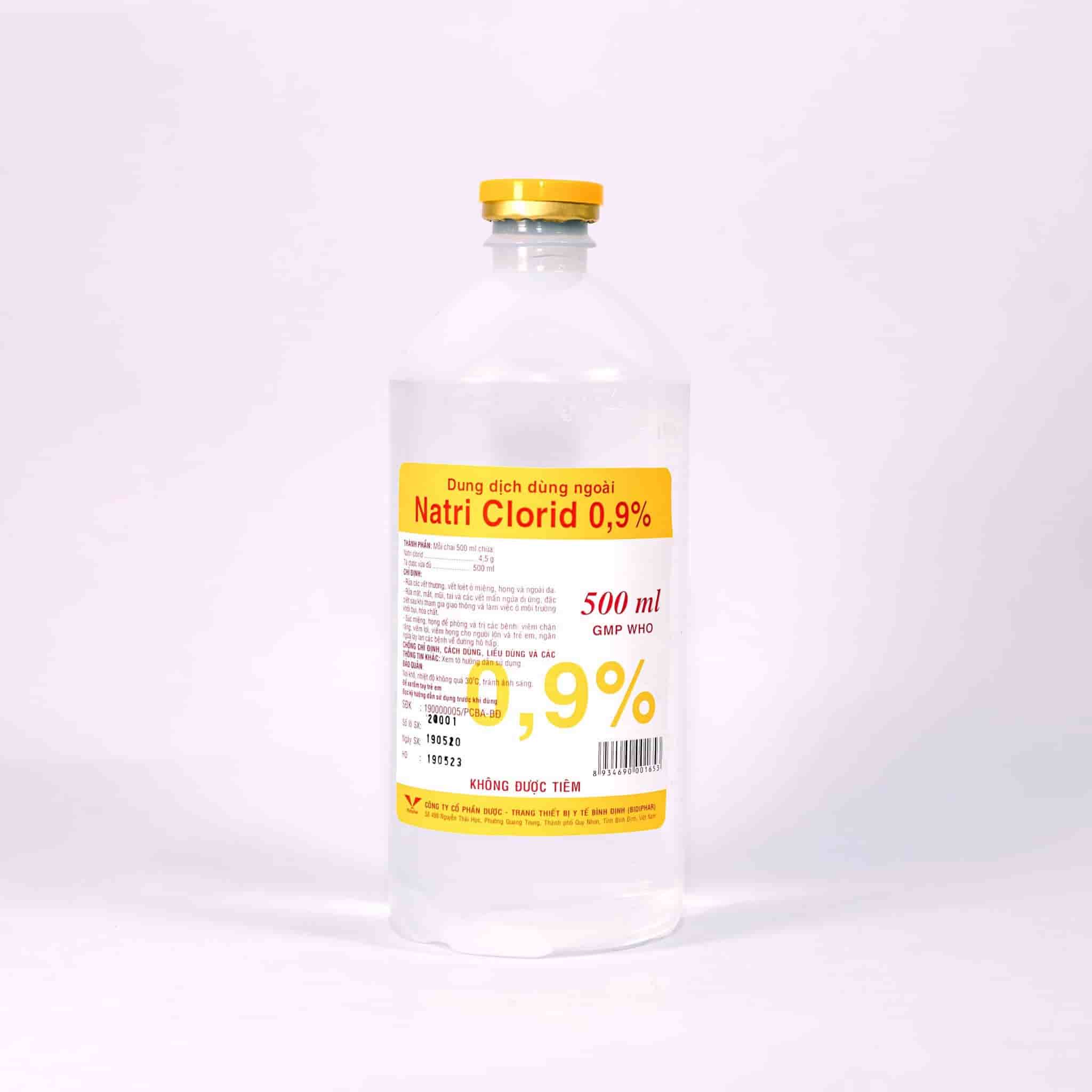 Chăm sóc môi sau phun: 5 bước để lên màu đẹp 3 Vệ sinh bằng nước muối sinh lý để chăm sóc môi sau phun