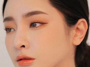 Những kiểu dáng lông mày cho mặt tròn không thể hoàn hảo hơn 7 Lông mày cũng cần được vệ sinh và chăm sóc mỗi ngày giống như tóc