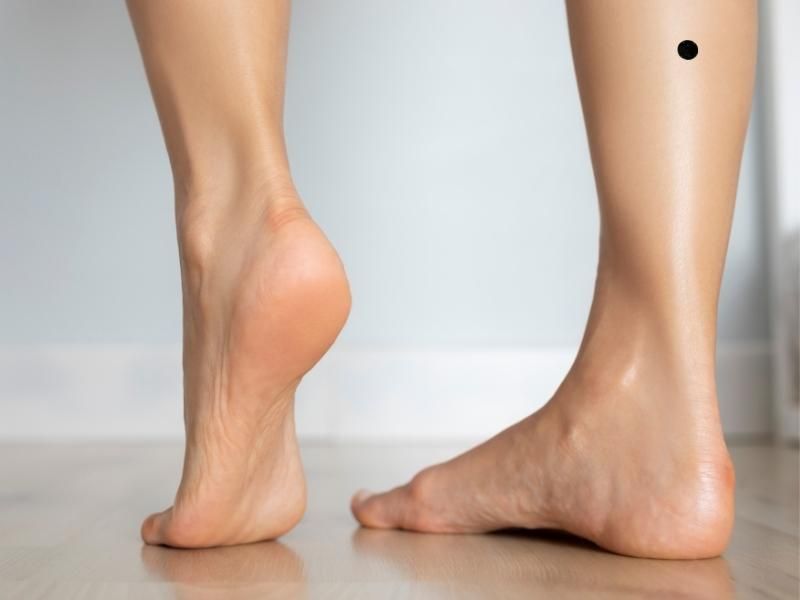 Qua vị trí nốt ruồi trên bắp chân chúng ta vẫn sẽ đoán được một phần cuộc đời trong tương lai