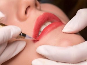 Cách xử lý phun môi không đều màu giúp chị em “xóa tan” muộn phiền 10 Cách xử lý phun môi không đều màu giúp chị em “xóa tan” muộn phiền