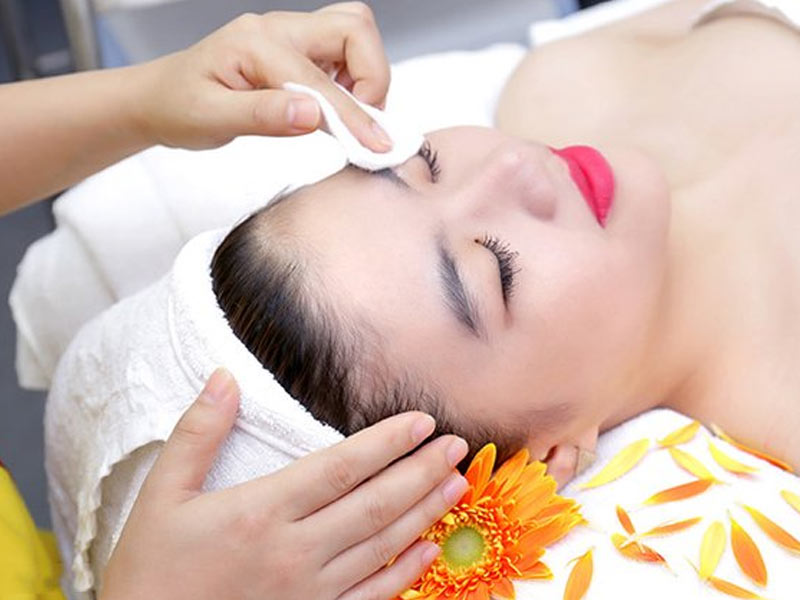 Có nên đi spa trị mụn không? Nên chọn Spa như thế nào để trị mụn hiệu quả 5 Trị mụn ở những spa có thương hiệu