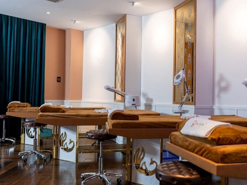 Có nên đi spa trị mụn không? Nên chọn Spa như thế nào để trị mụn hiệu quả 6 Cơ sở spa được trang bị vật chất hiện đại