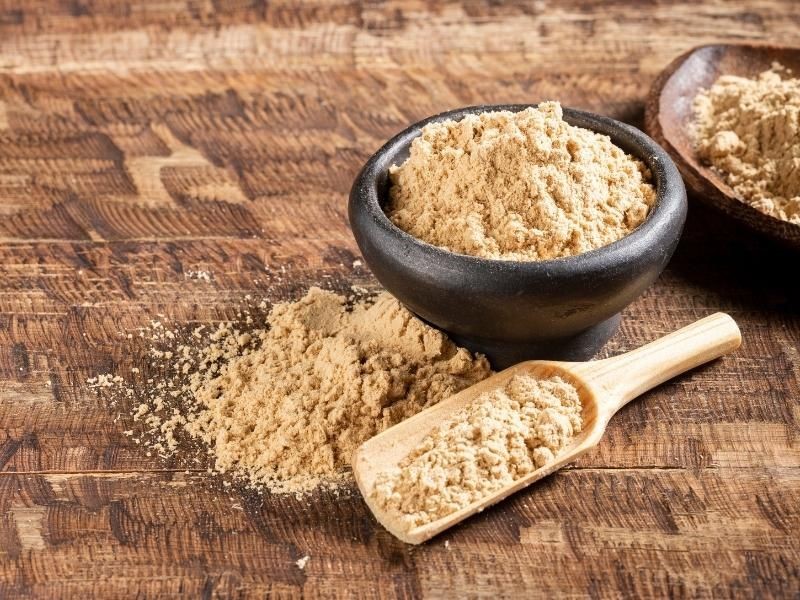 Mặt nạ bột cám gạo - 5 công thức dưỡng da hoàn hảo cho làn da của chị em 3 Cám gạo màu vàng nhạt, đã được xay mịn