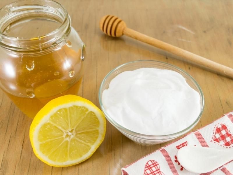 Trị thâm mông bằng baking soda giúp vòng 3 sáng mịn, tự tin diện bikini 3 Trị thâm mông bằng baking soda kết hợp mật ong vừa an toàn lại là chất chống oxy hóa nên rất tốt cho da